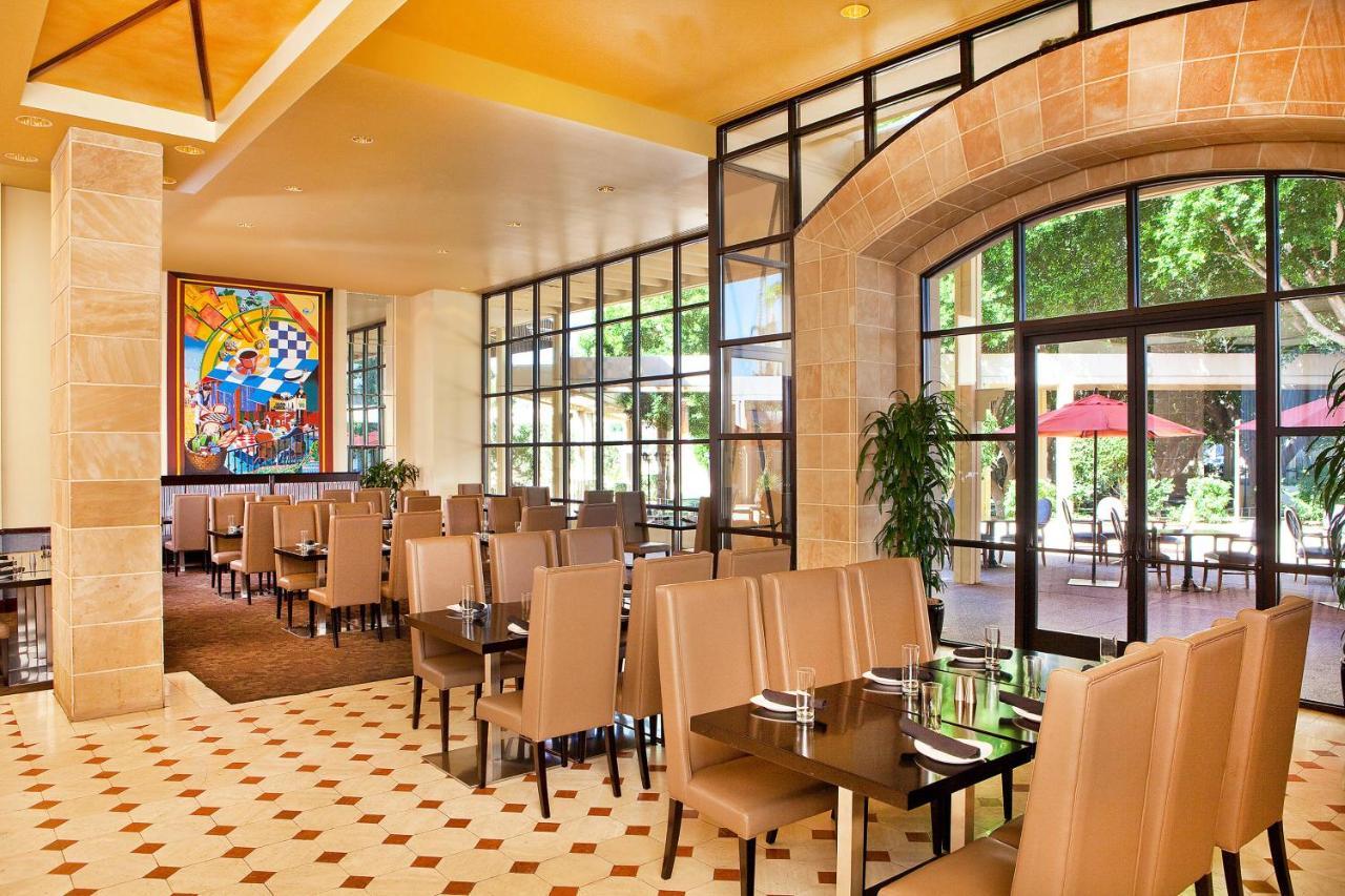 Sheraton Crescent Hotel Phoenix Exteriör bild