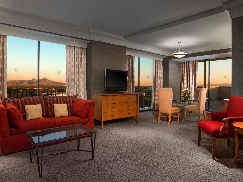 Sheraton Crescent Hotel Phoenix Exteriör bild