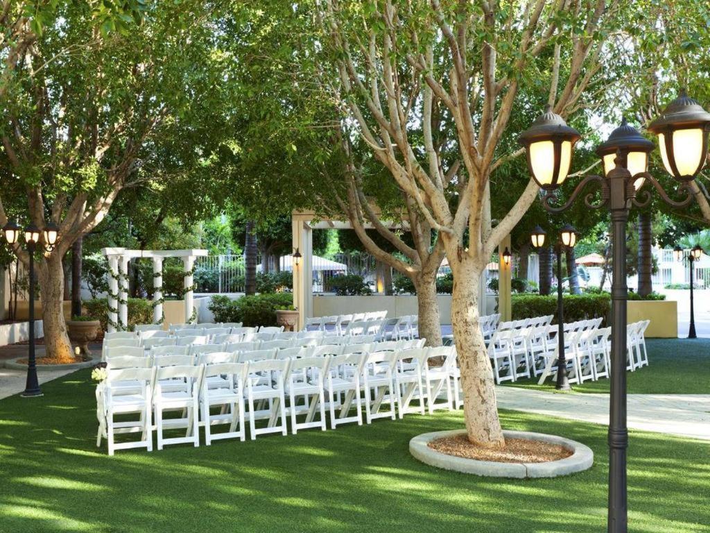Sheraton Crescent Hotel Phoenix Exteriör bild