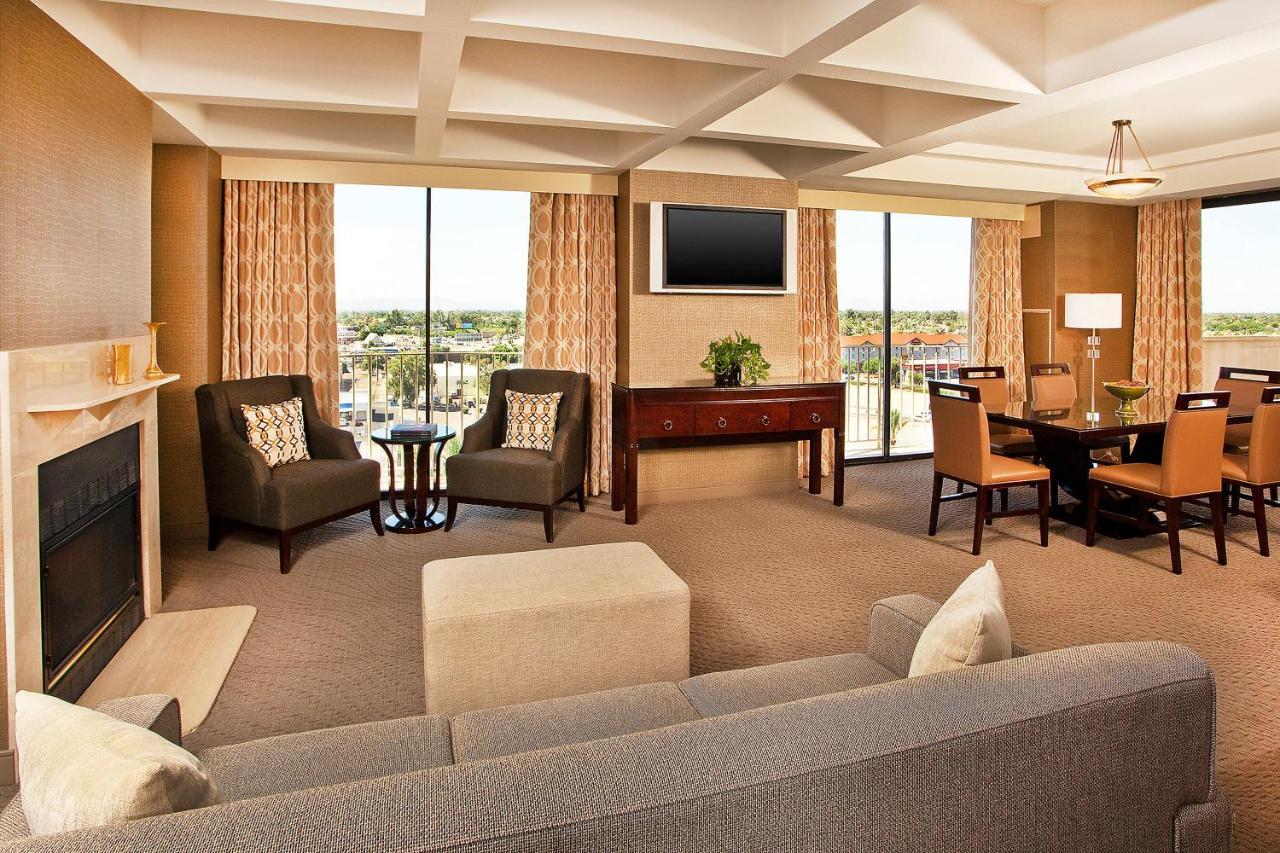 Sheraton Crescent Hotel Phoenix Exteriör bild